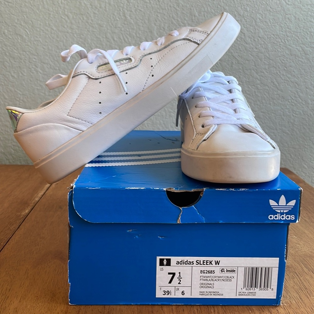Adidas Sleek. Women’s size 7.5.